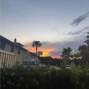 Meet your Posher, Camila